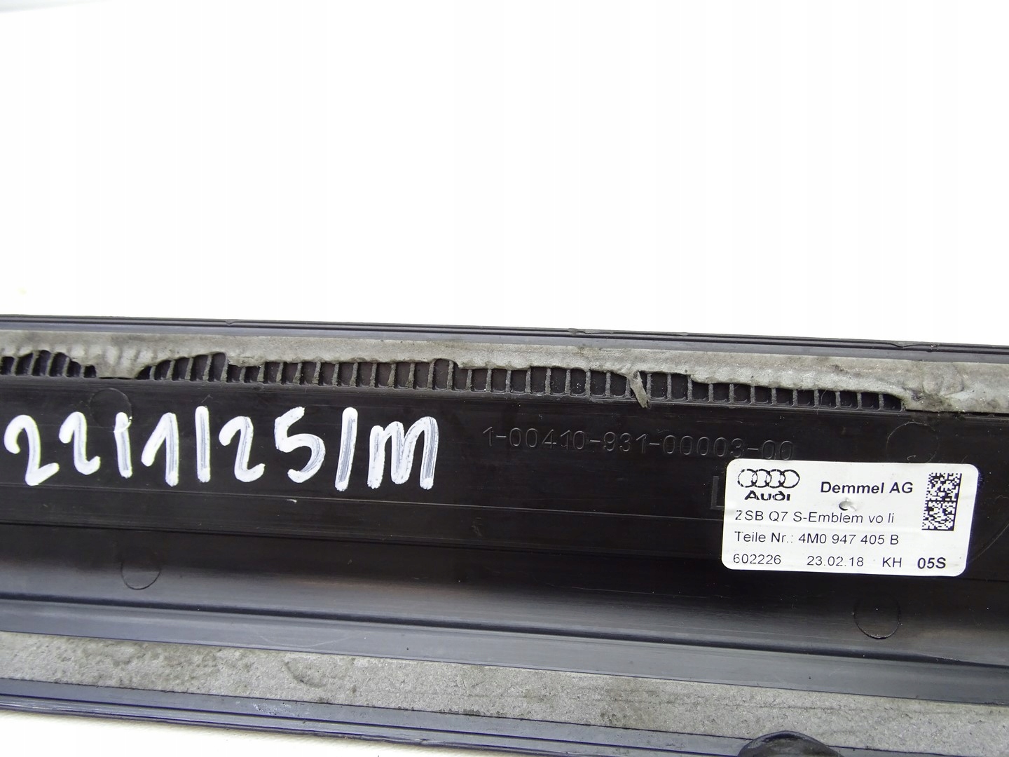moulding threshold left front left LED AUDI Q7 4M 15- S-LINE 4M0947405B