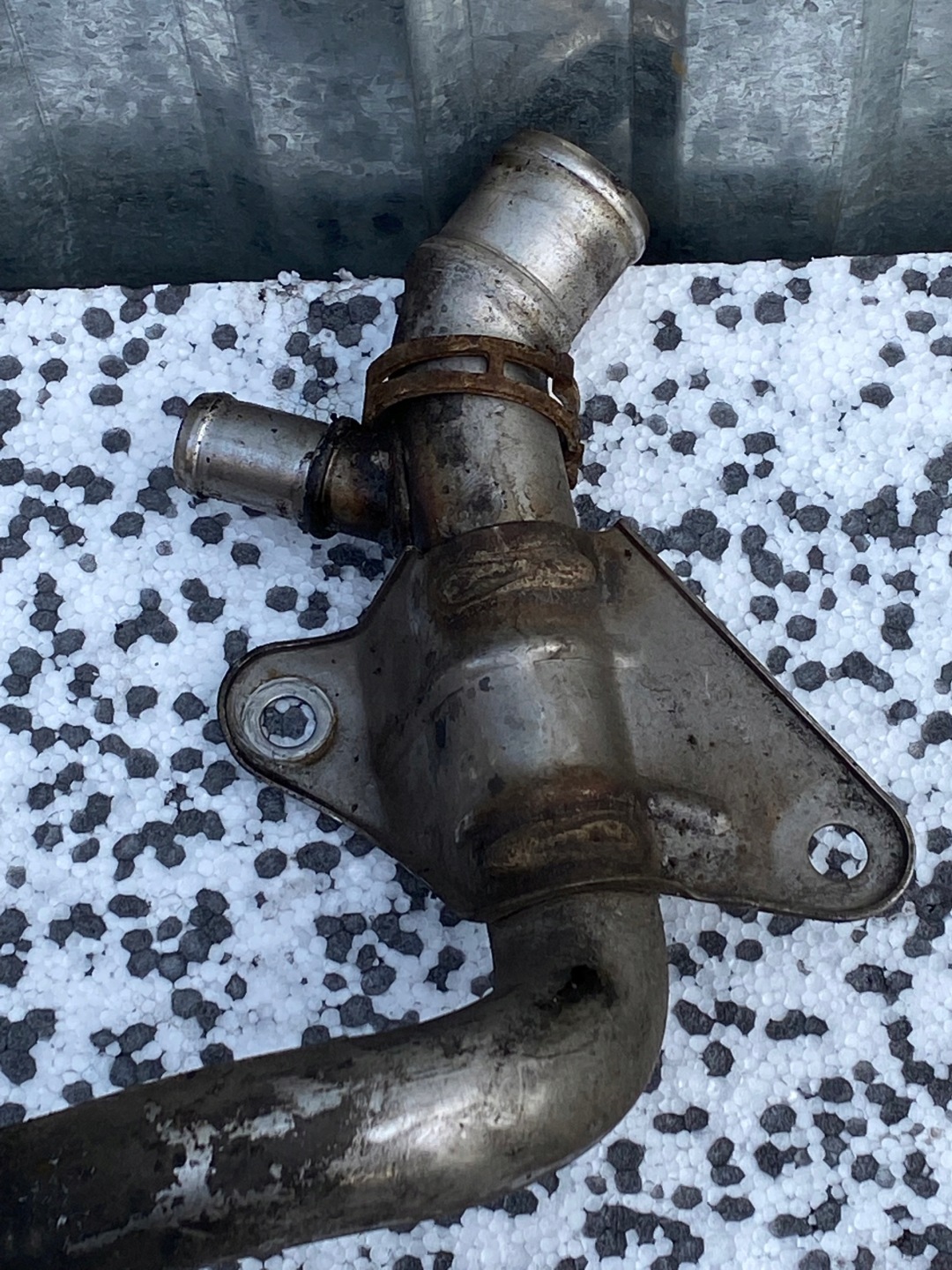 rohr Gase EGR OPEL ZAFIRA A 2.0