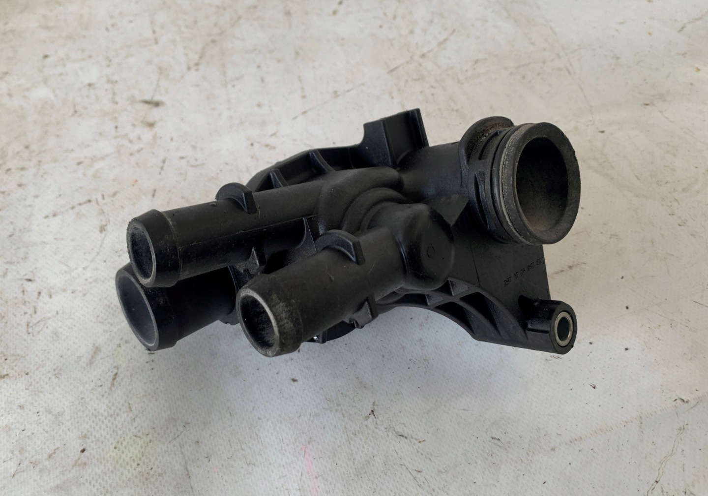 # csomag TERMOSTATU FORD 1.5 EB DS7G-9K478-DB