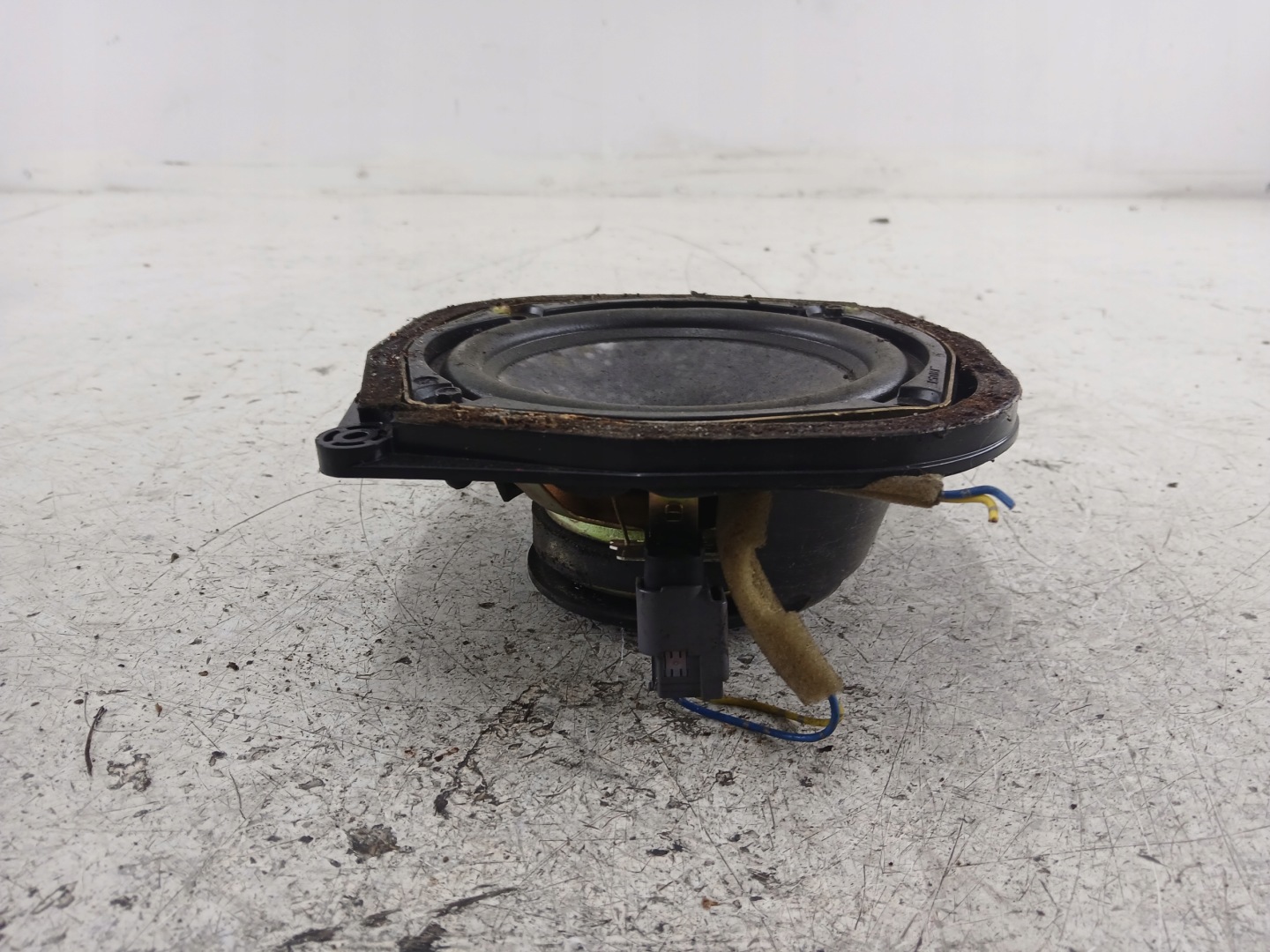 MAZDA 6 GG speakers door BOSE front GM1B6696X