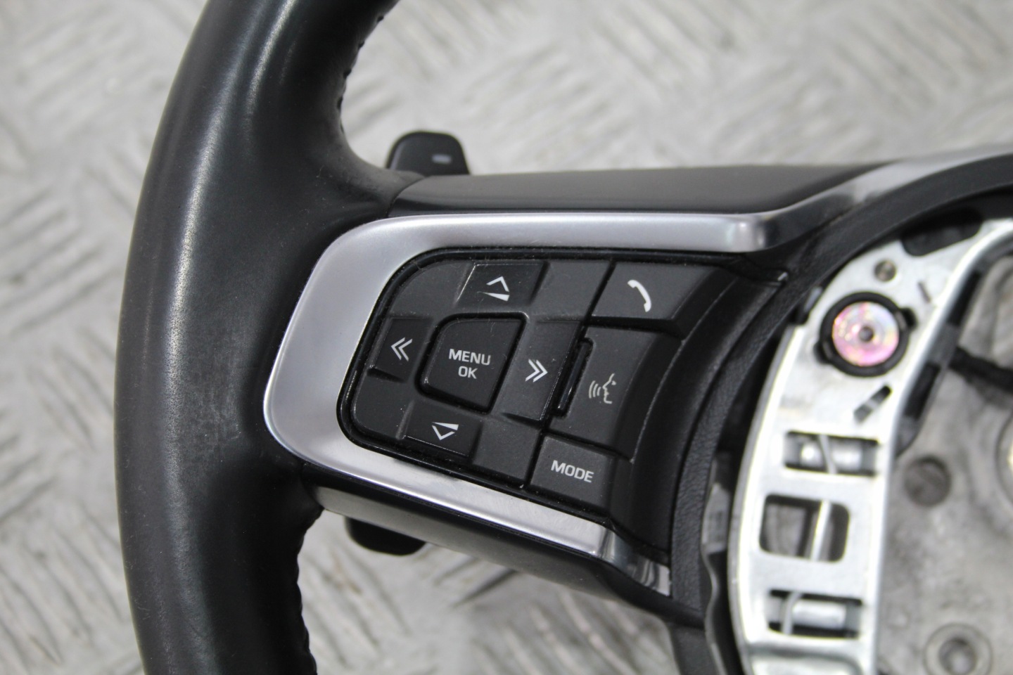 steering wheel, MULTIFUNKCJA with shifting JAGUAR F-PACE X761
