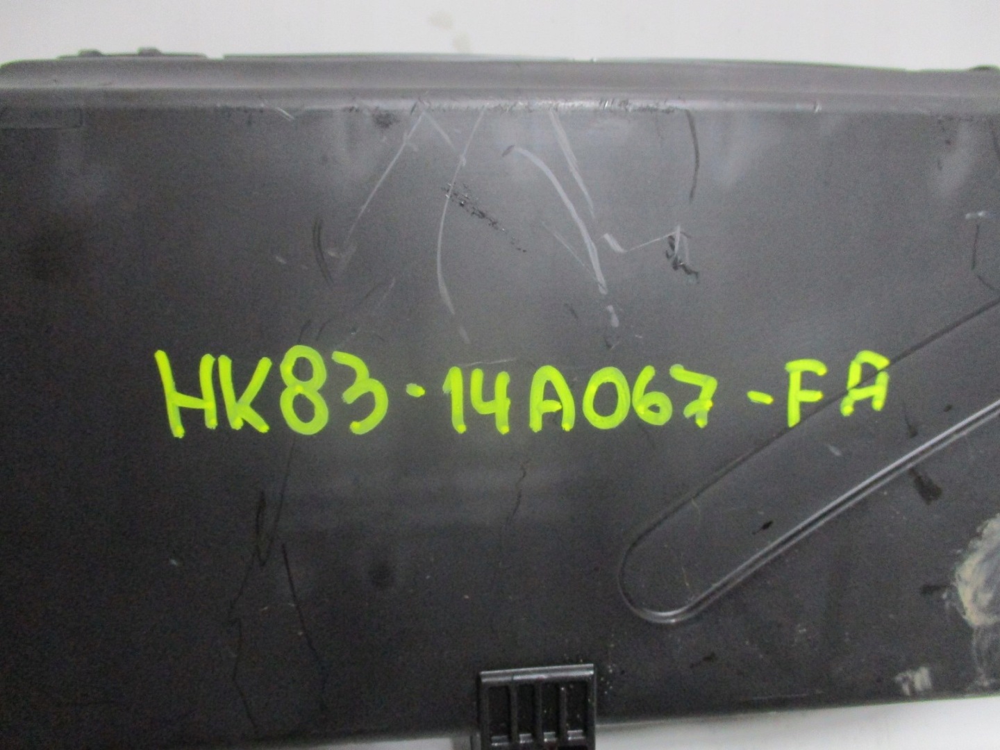 MODULE FUSIBLES RANGE ROVER VELAR 2,0D HK83-14A067-FA