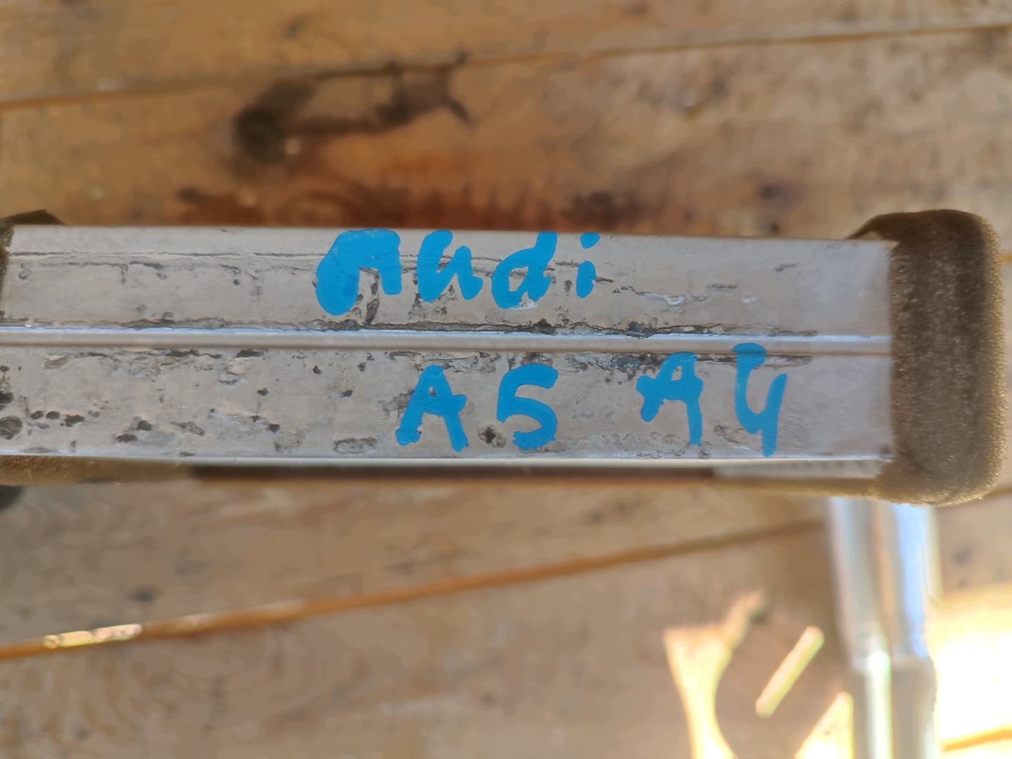chladic ohřívač vody CIECZY AUDI A4 B8 A5 8T