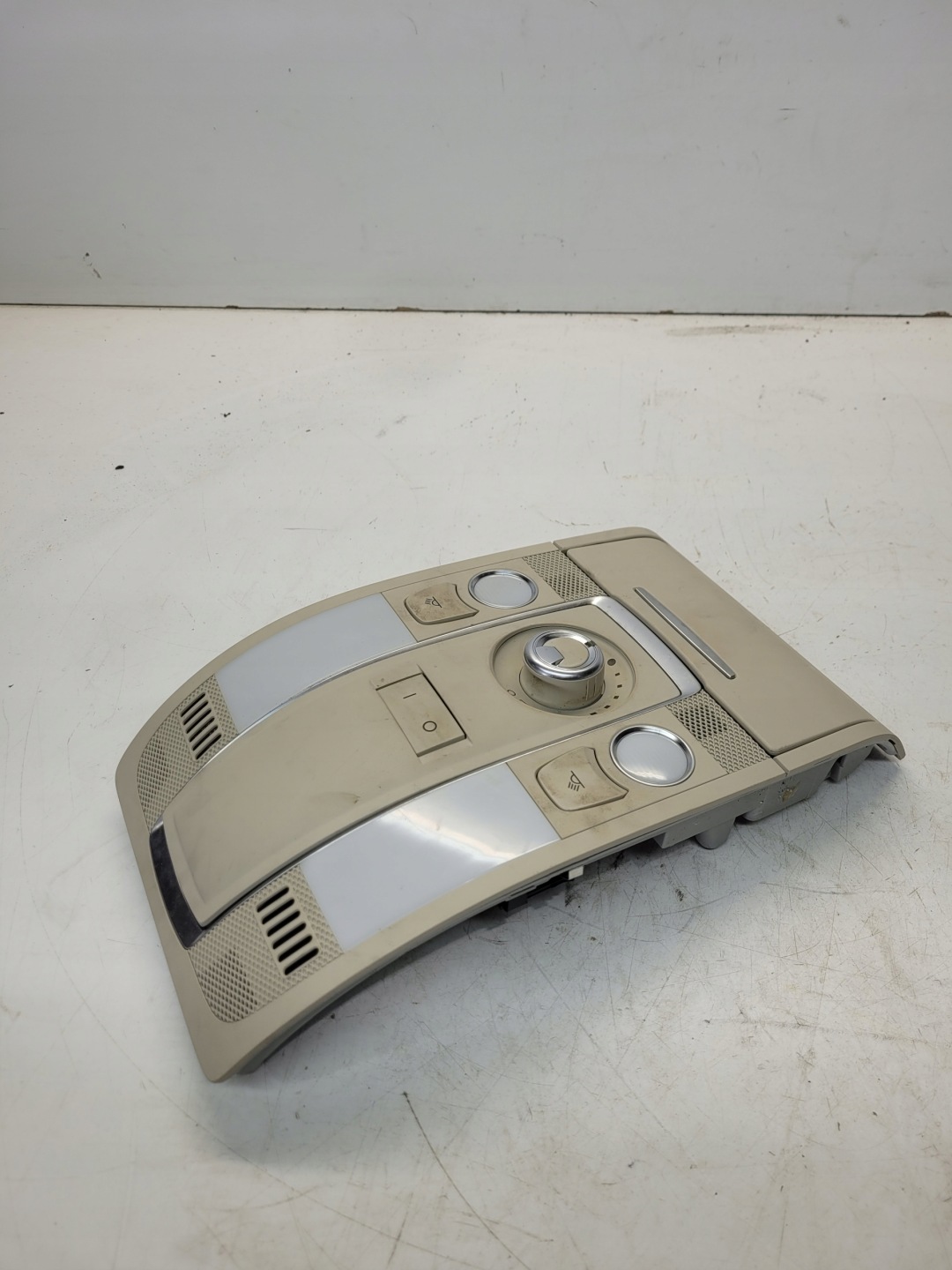 light OSWIETLENIE cabs AUDI A6 C6 4F0947135CF U57