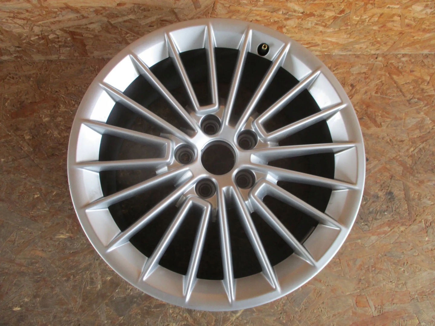disk hliníkový AUDI A3 8Y0 8Jx17 ET46 5X112