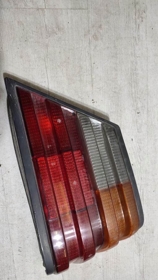 light right rear part Mercedes w124