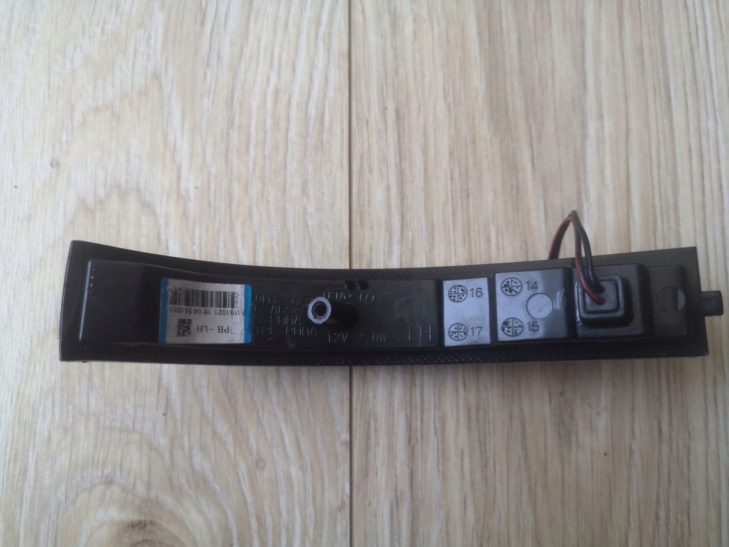 HYUNDAI I20 12-14r indicator mirrors left OE