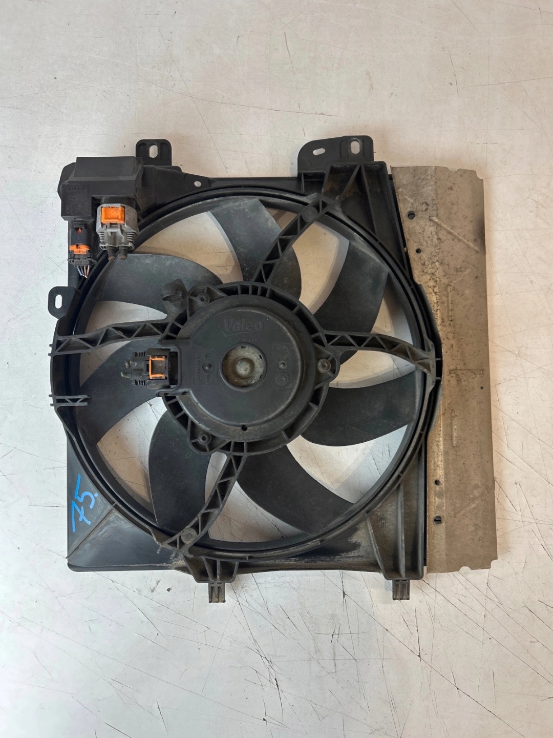 obal ventylátora ventilátor Peugeot 208 a Citroen C3 II 1.2