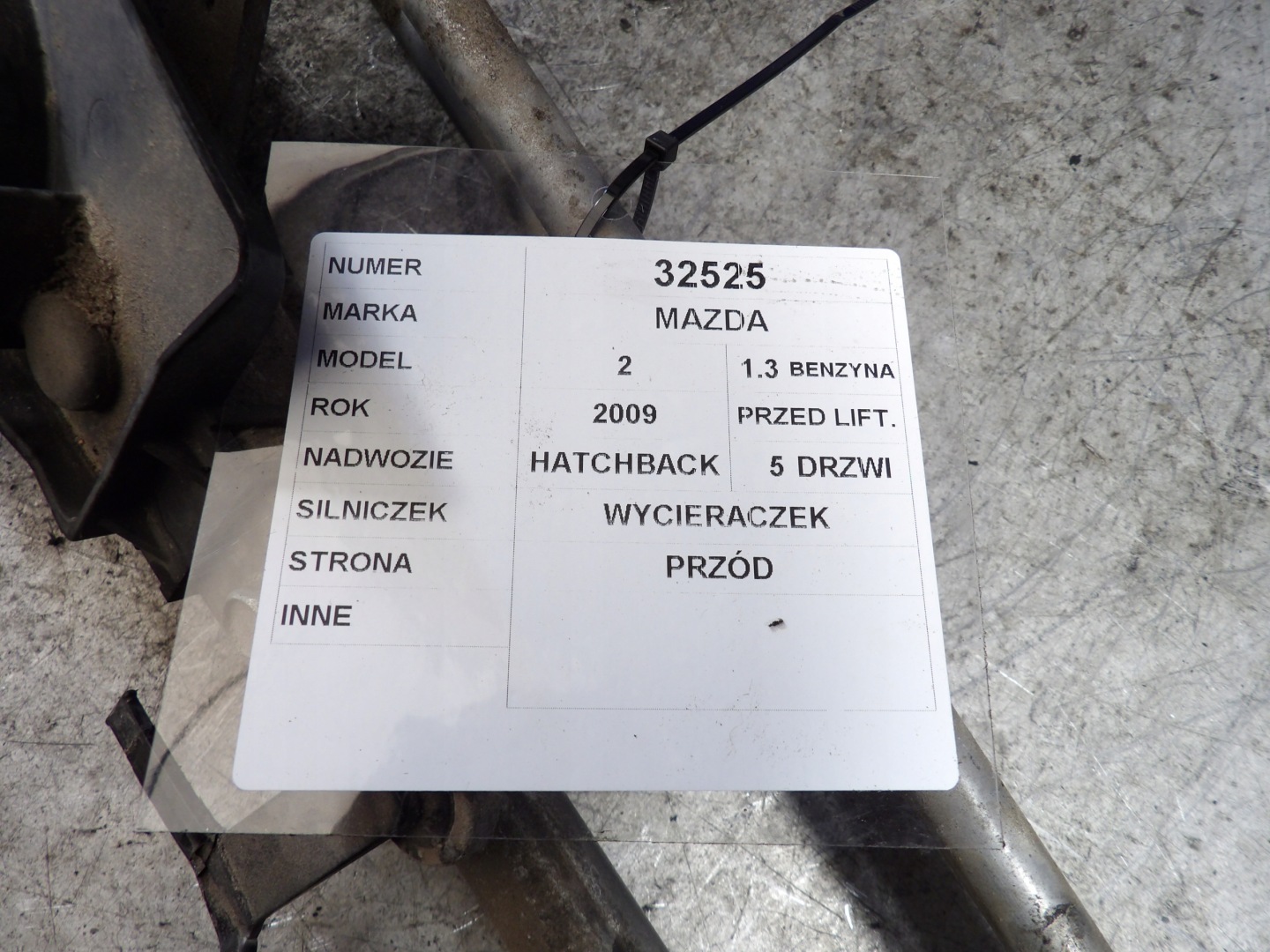 Mazda 2 wiper mechanism front LDF71