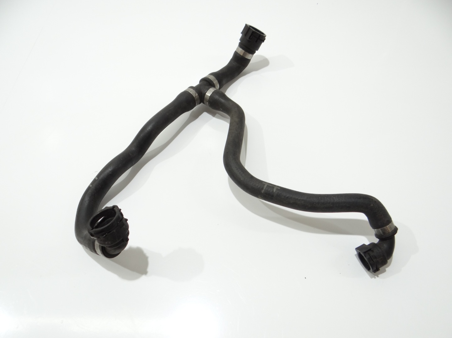 vedení hadice vody BMW E87 7796872