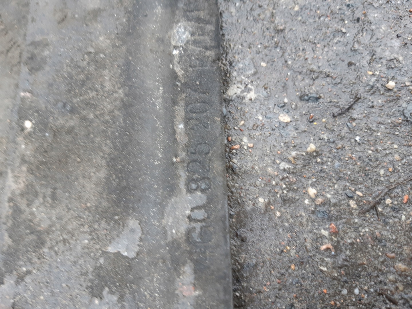 AUDI A7 4G Blende Abdeckung abdeckung des Bodens Unterfahrschutz links 4G0825207E