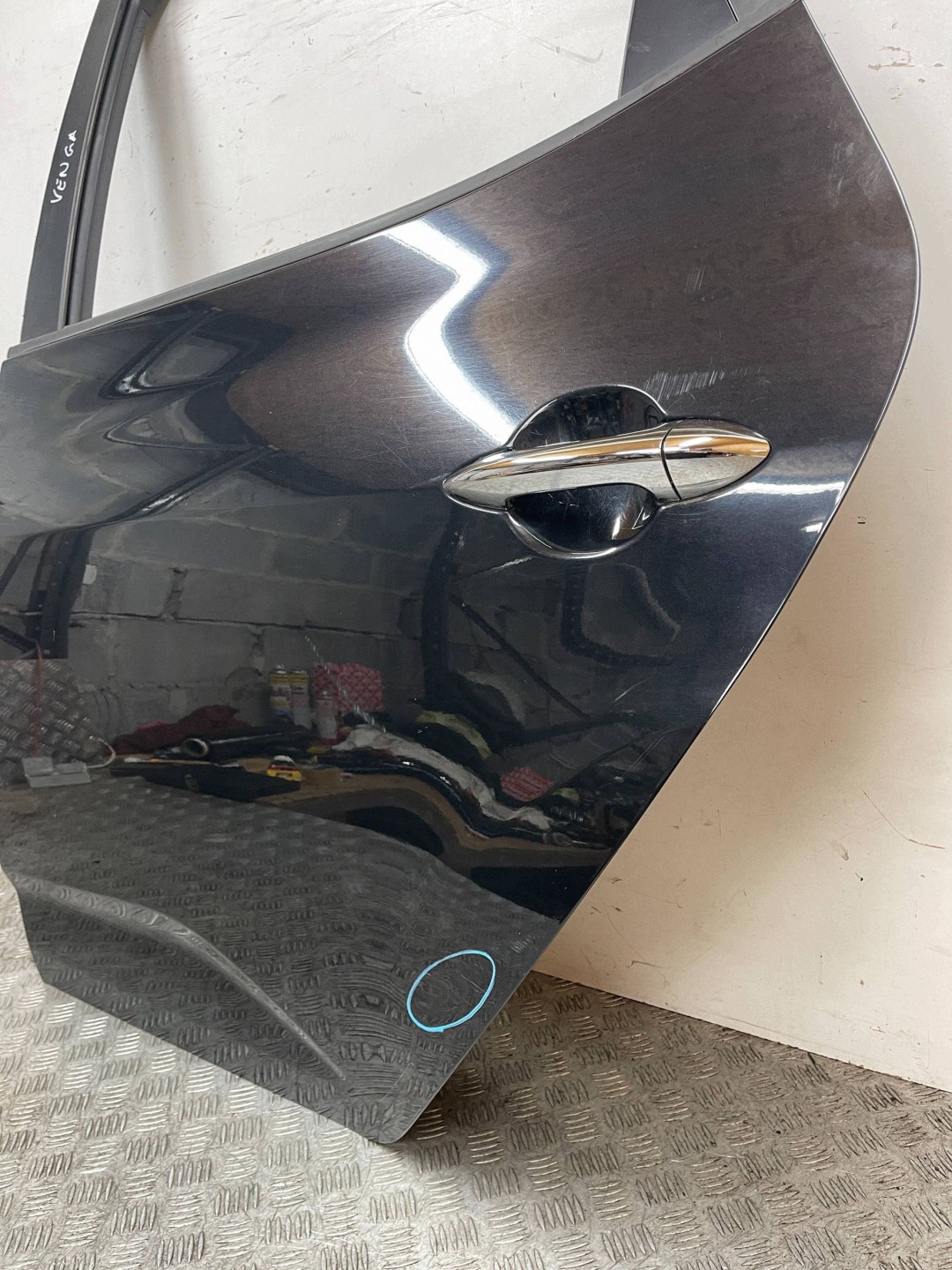 door rear part rear. left left KIA VENGA 09