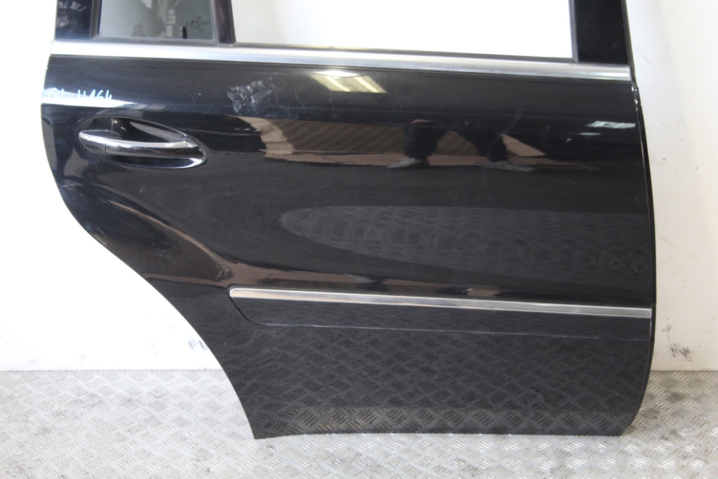 door right rear part rear. GL W164 X164
