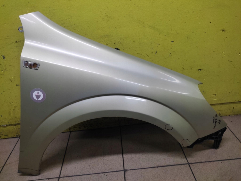 OPEL ASTRA H fender right front Z40H