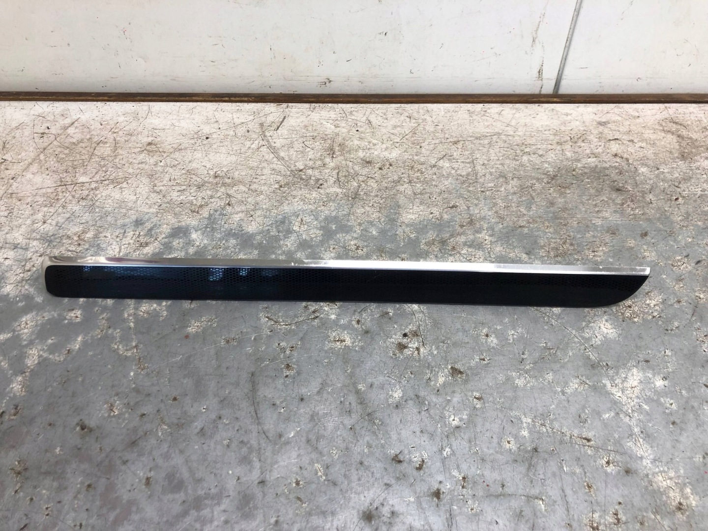 Moulage DEKOR Console VW GOLF VI 5K1858529