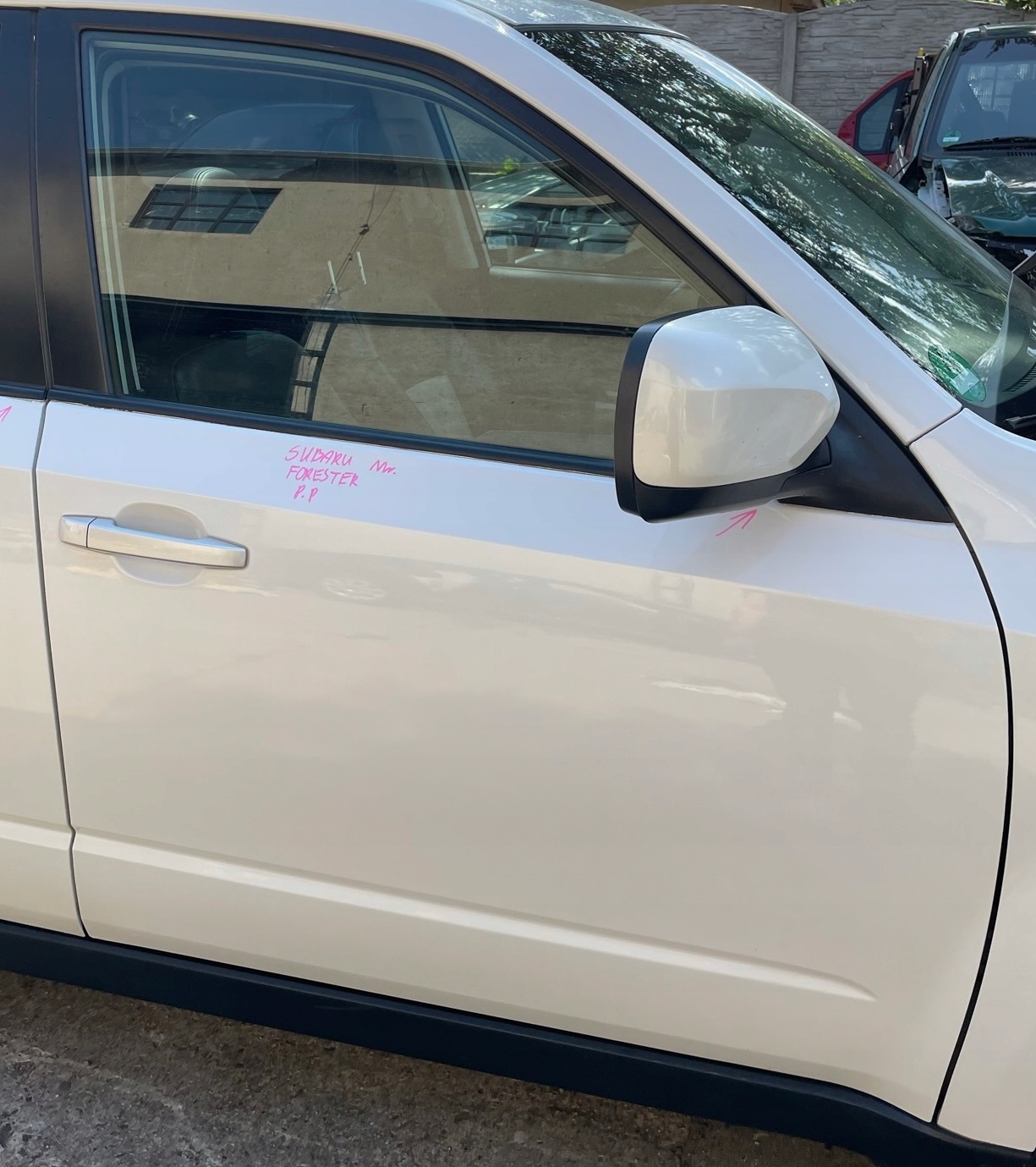 SUBARU FORESTER III 11R door right front 37J