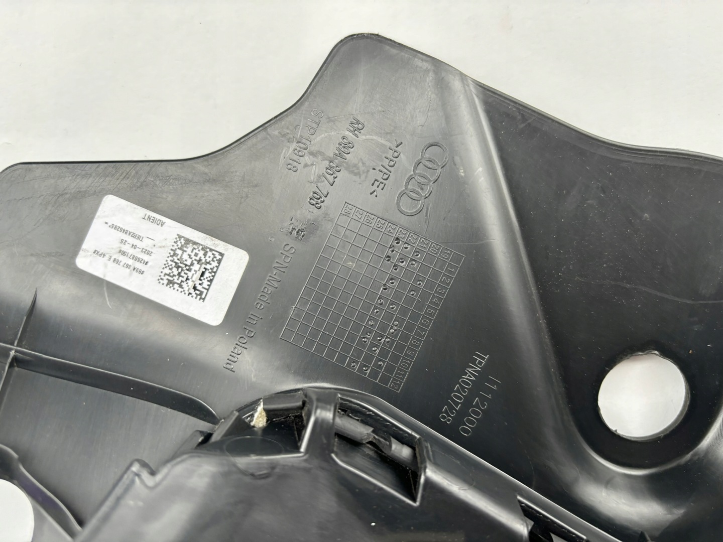 AUDI Q4 E-TRON 89A right airbag side airbag 89A885704C MDB153