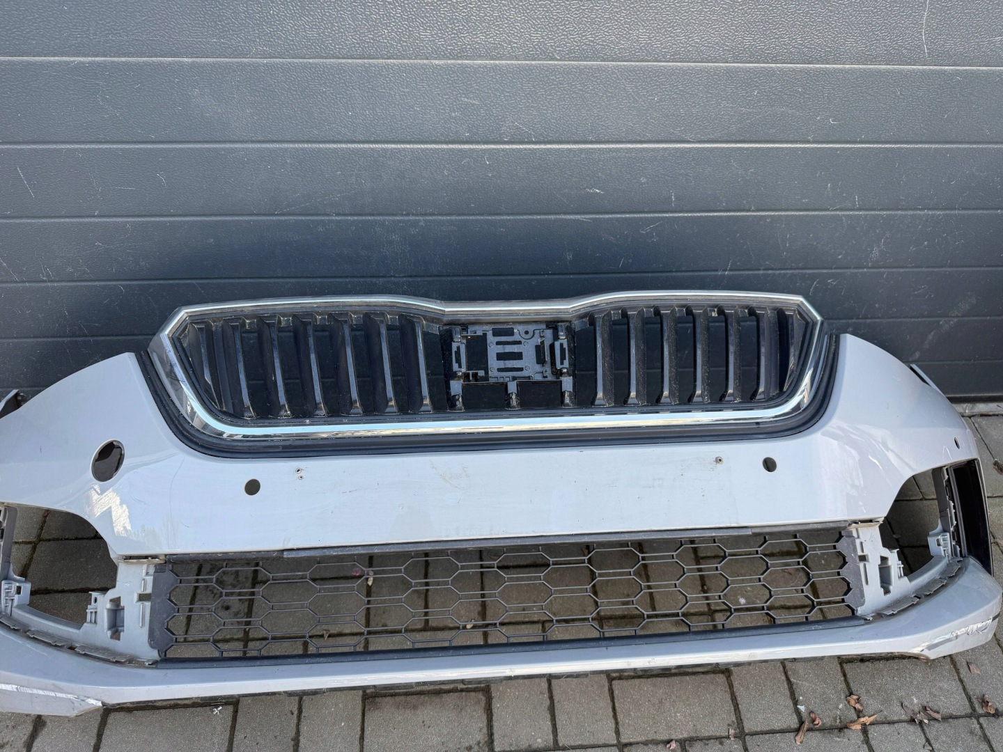 Skoda Scala 657 19- bumper front front