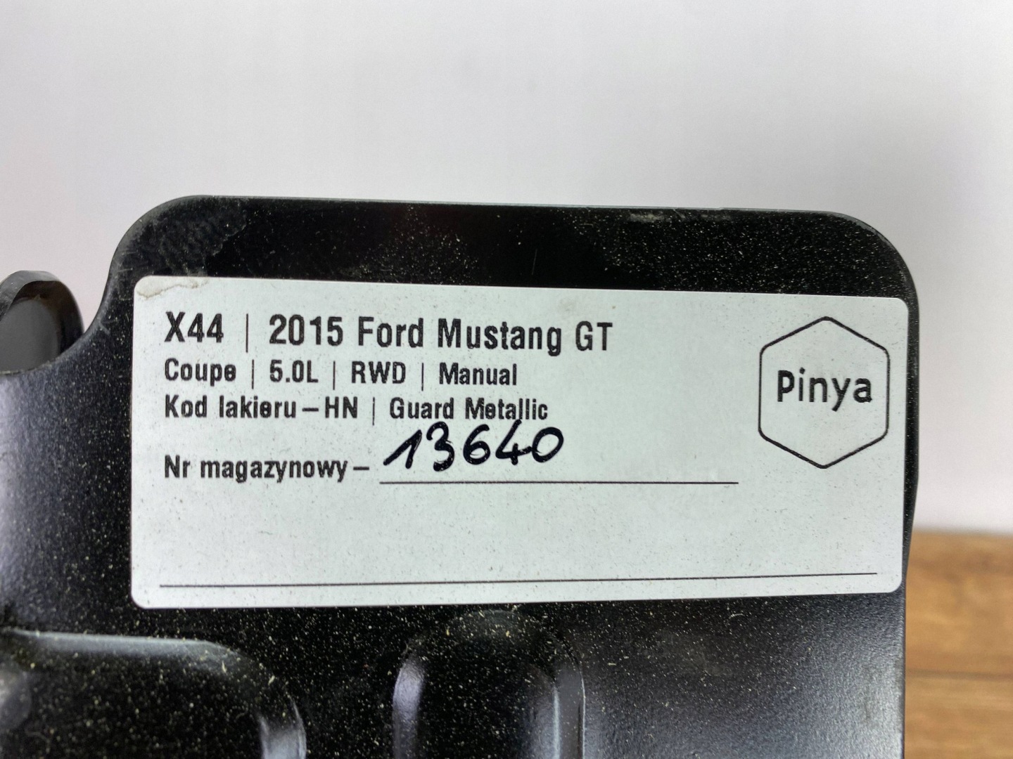 Support plaque subwoofera Ford Mustang VI 2015+