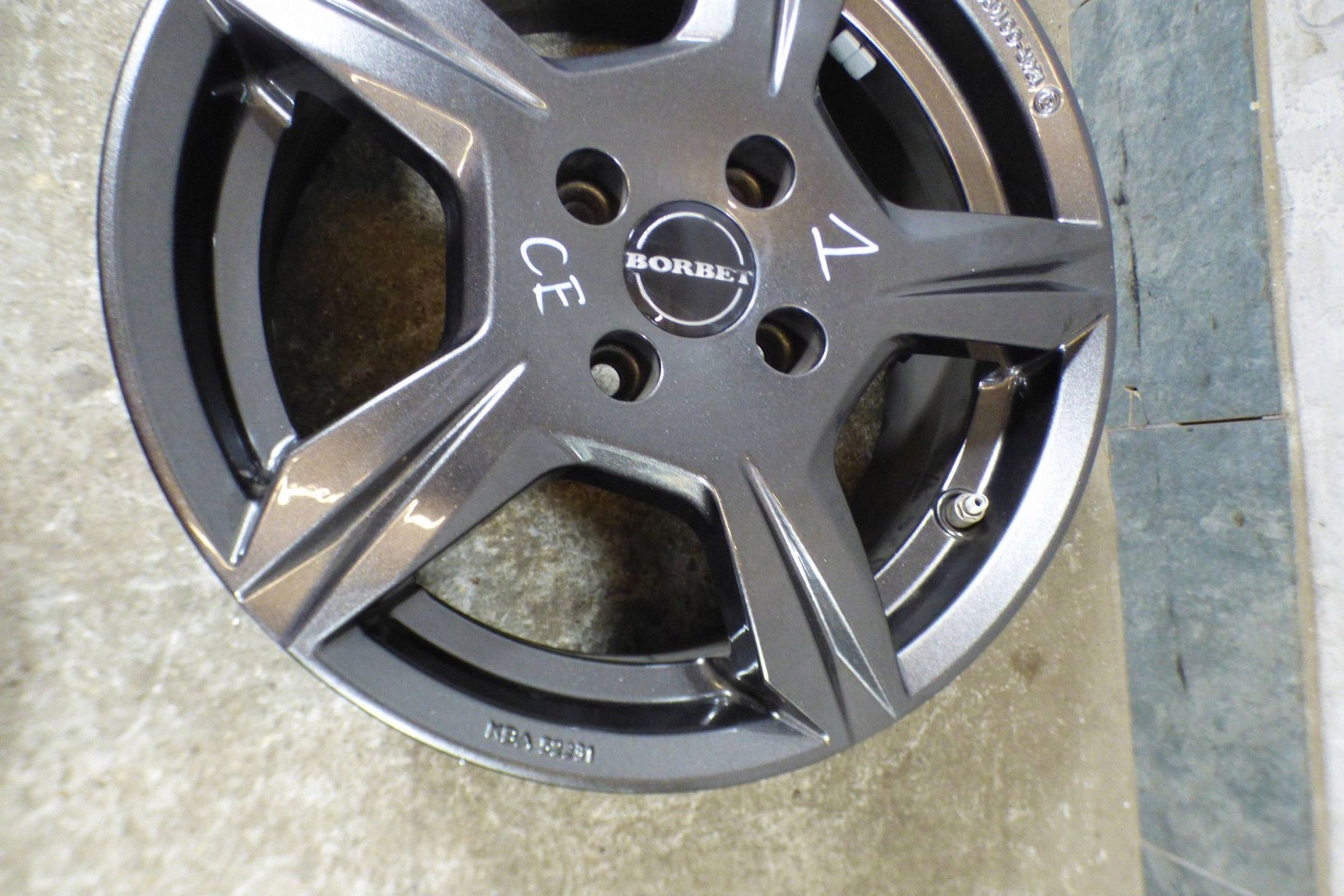 Opel Corsa E disk 15 hliníkový BORBET st.BDB 4x100 ET39 KBA52231