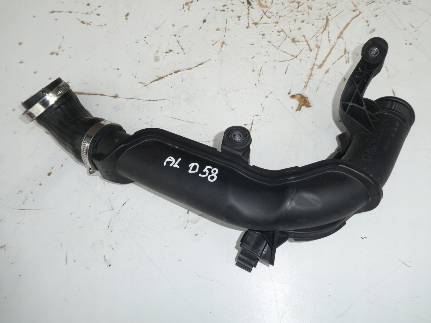 AUDI VW SEAT SKODA pipe air 1K0145770AE