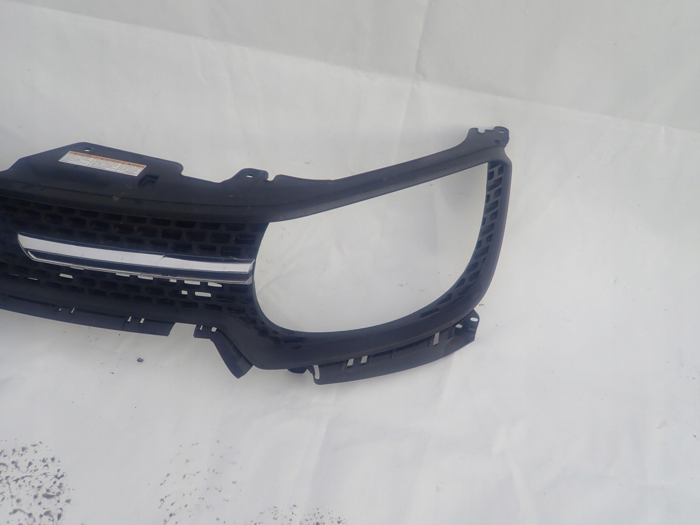 SUZUKI IGNIS 14-> grill grille radiator