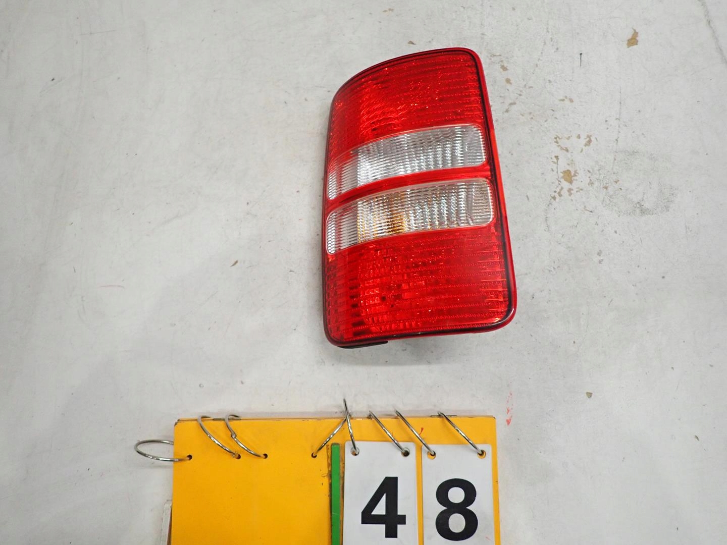 light rear part rear left VW CADDY 2010-2015 2K0945111C