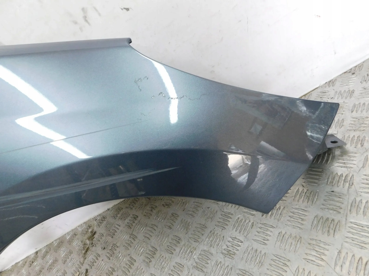 fender front front right PEUGEOT 207