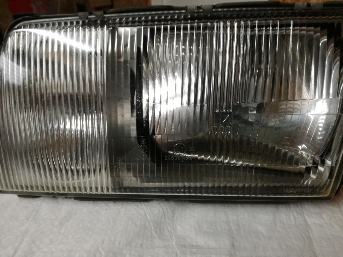 light front left BOSCH MERCEDES W126 1268209461