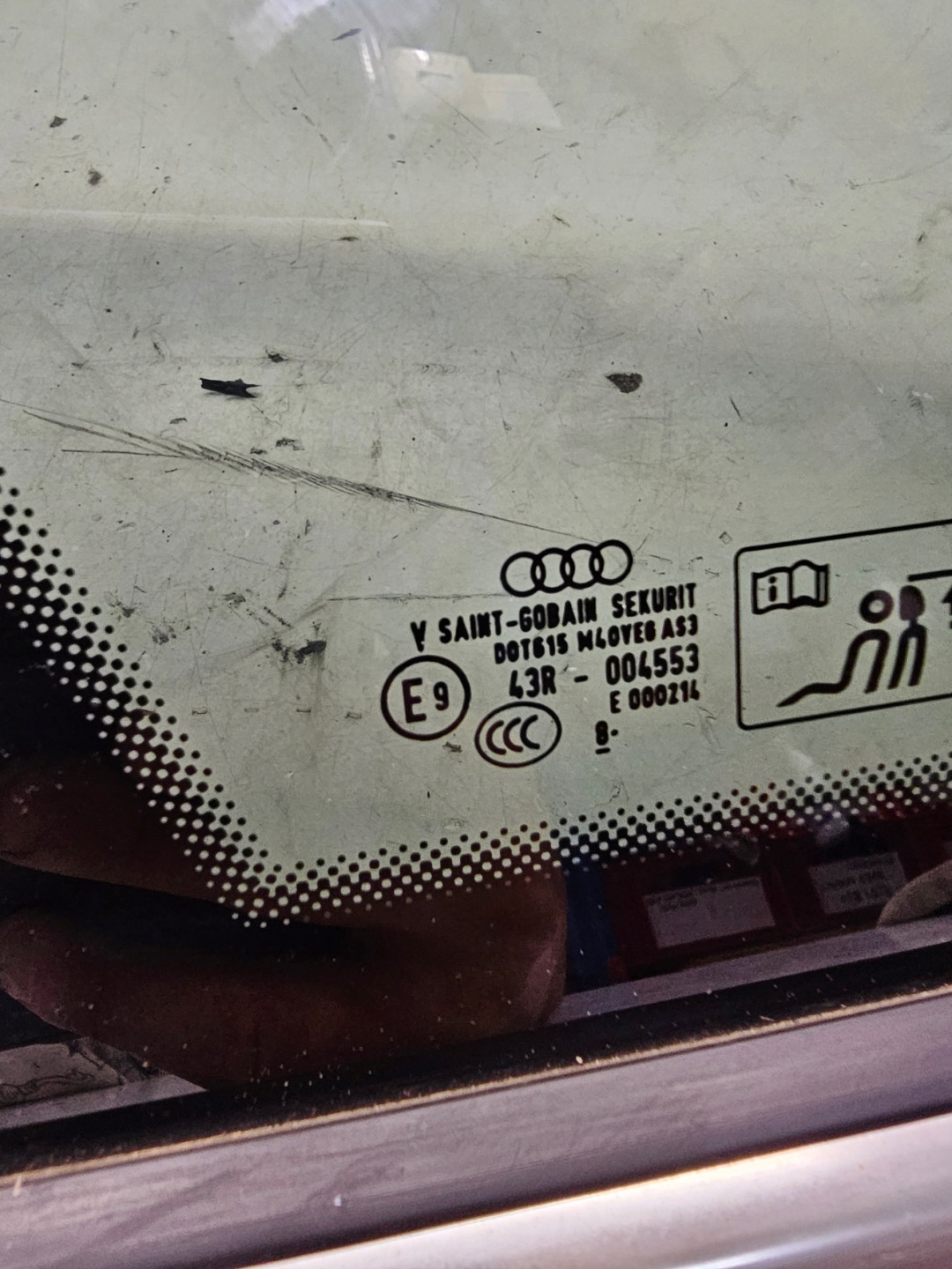 window bodywork left rear part AUDI Q5 FY 2018R 80A845297J