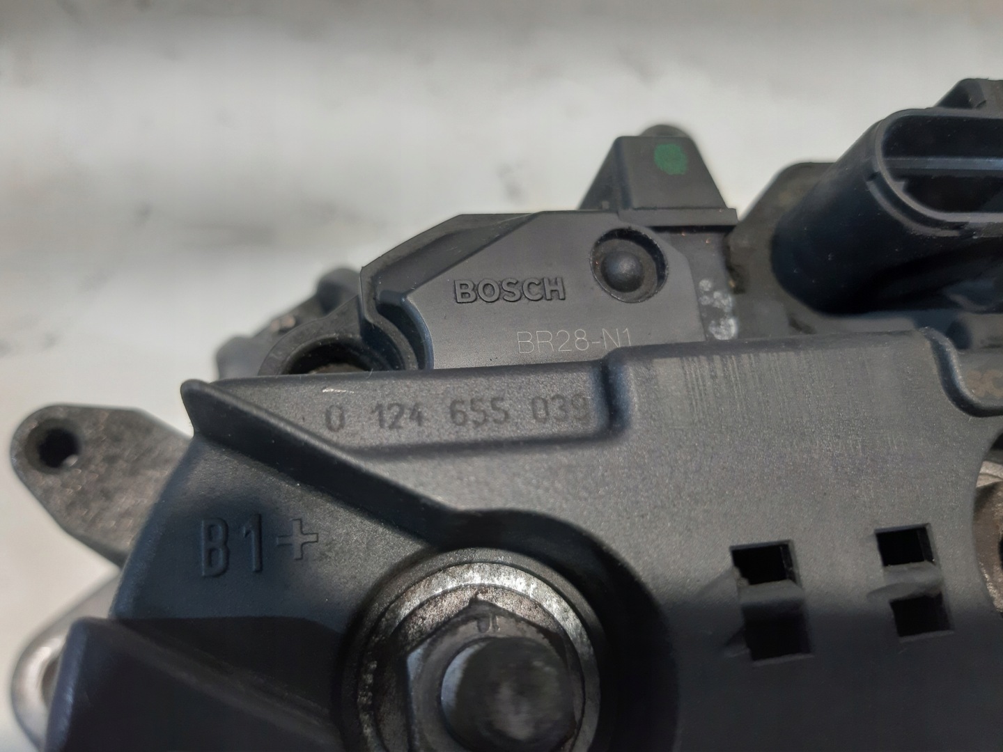 Alternator Bosch 0 124 655 039 28V 40-100A