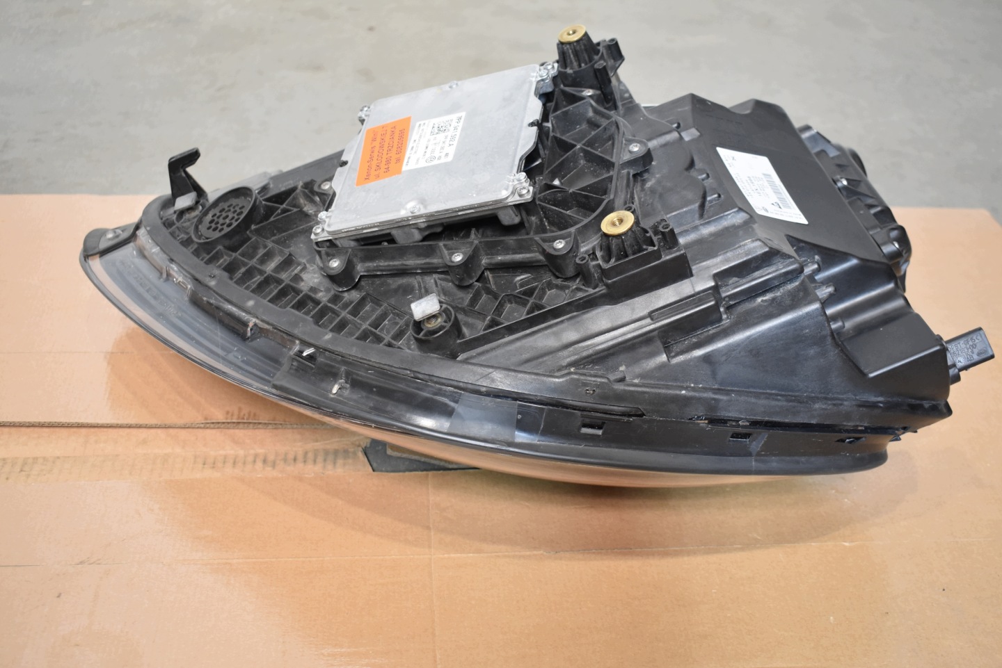 light front front right MATRIX + MODULY PORSCHE PANAMERA 971 1