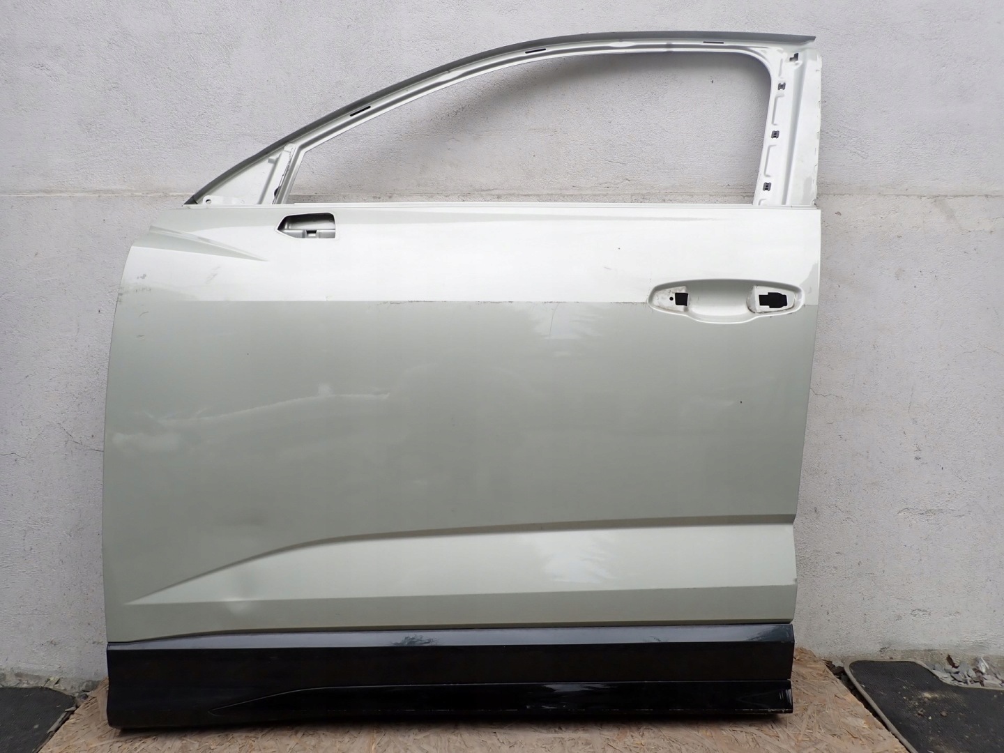 door left front AUDI Q3 2 II 83F F3N SPORTBACK