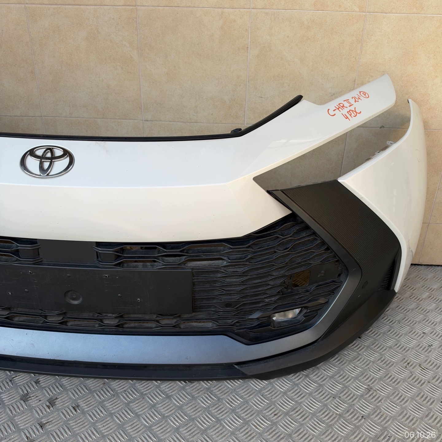 front bumper complete TOYOTA C-HR II 2024 year 4 PDC