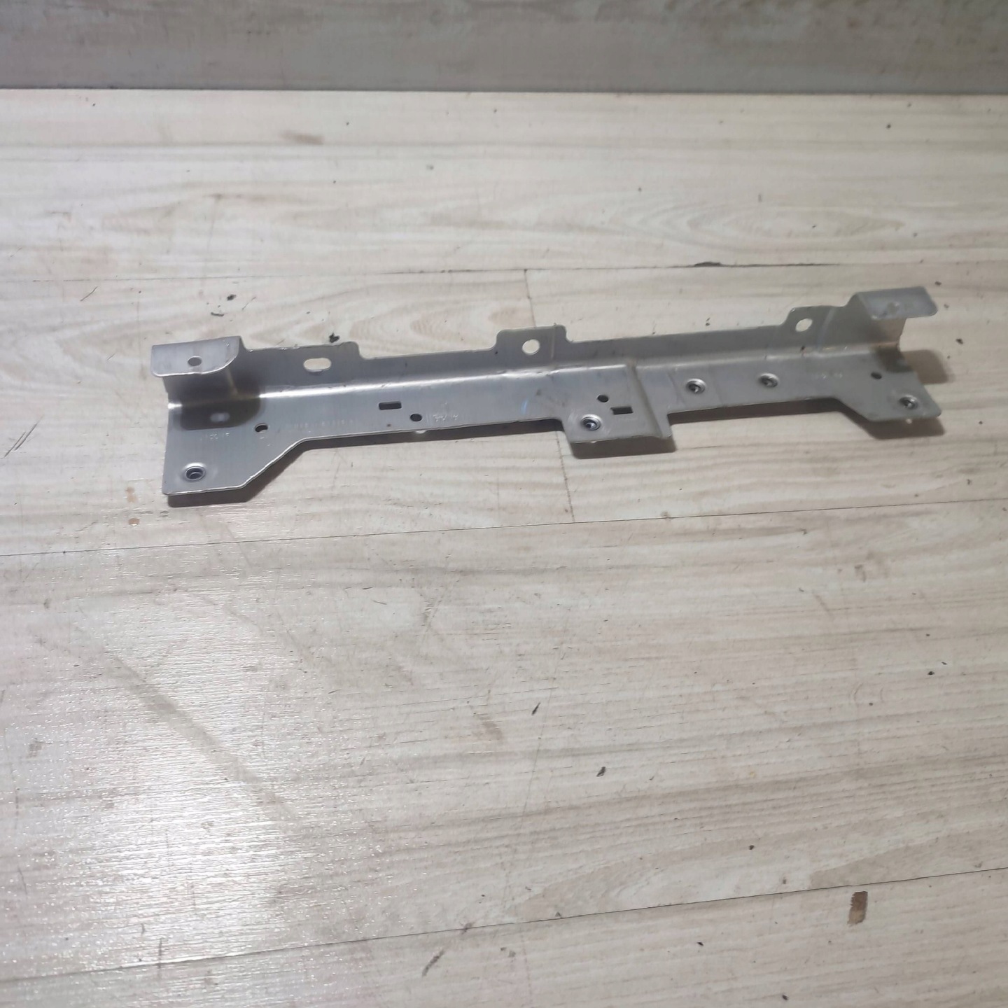 Halter Jaguar F-Pace HK8318T809A