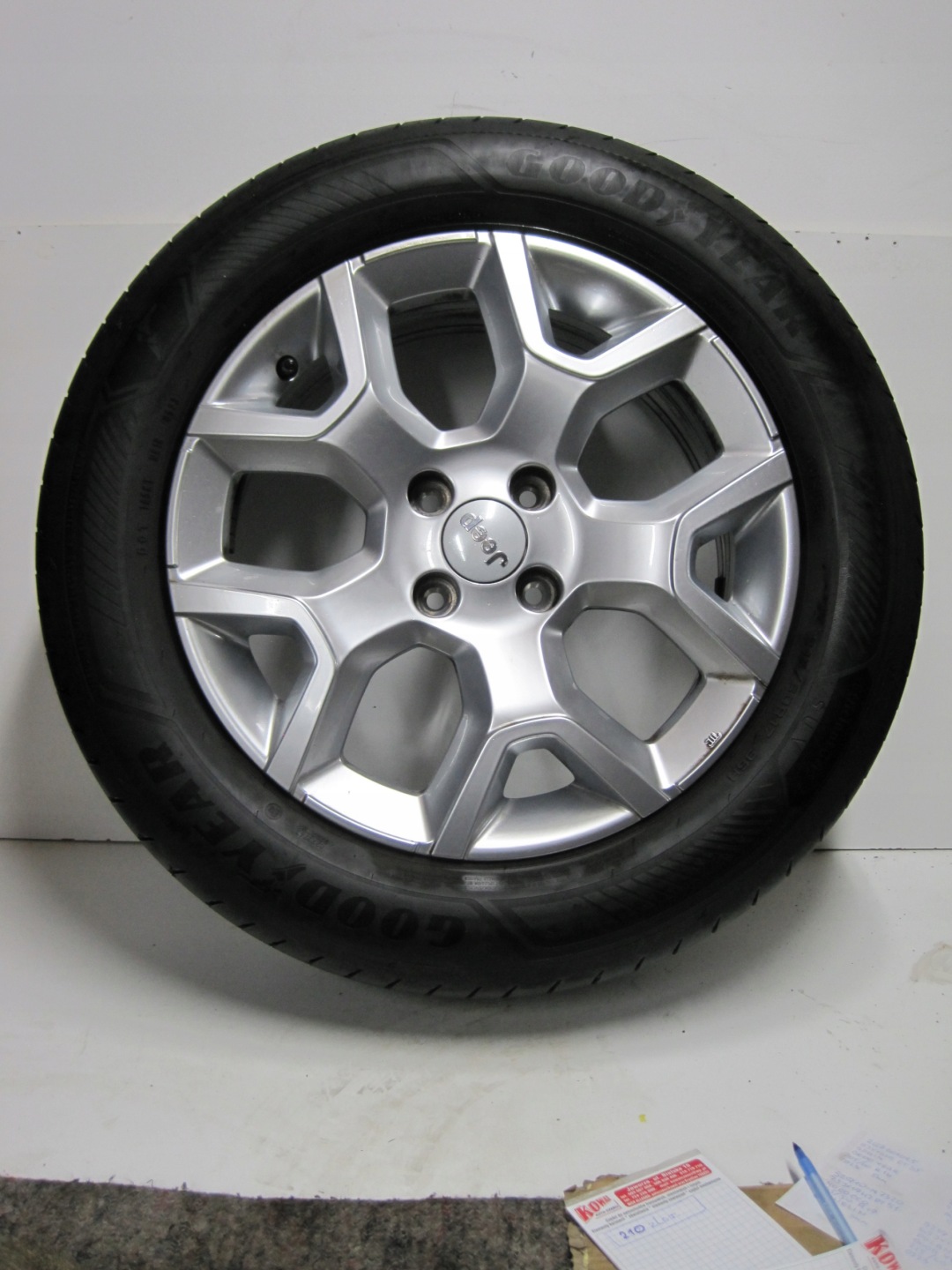 wheels discs tyres JEEP AVENGER R17