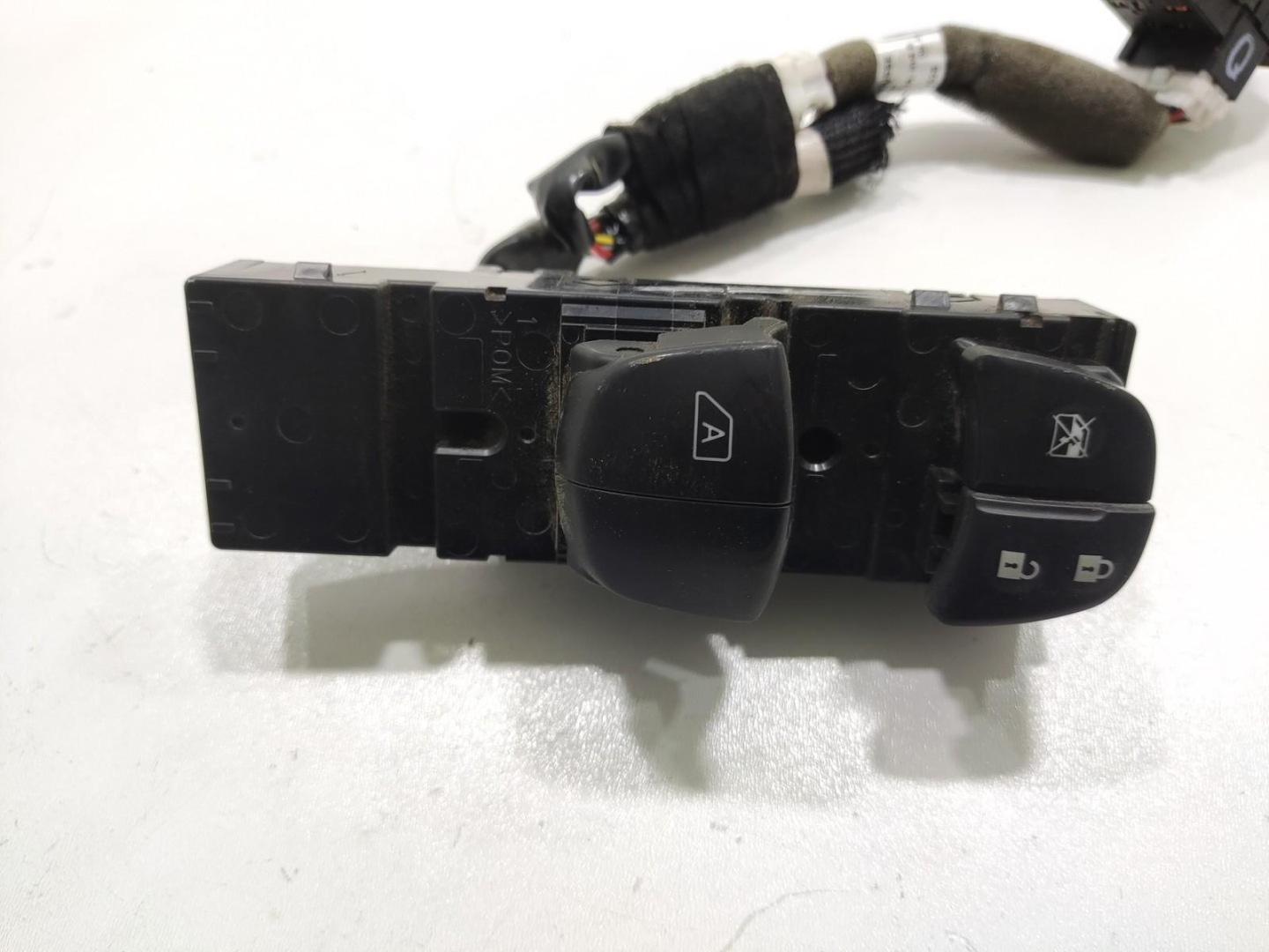PANEL window control switch left front NISSAN NAVARA IV D23 NP300 2015-2022
