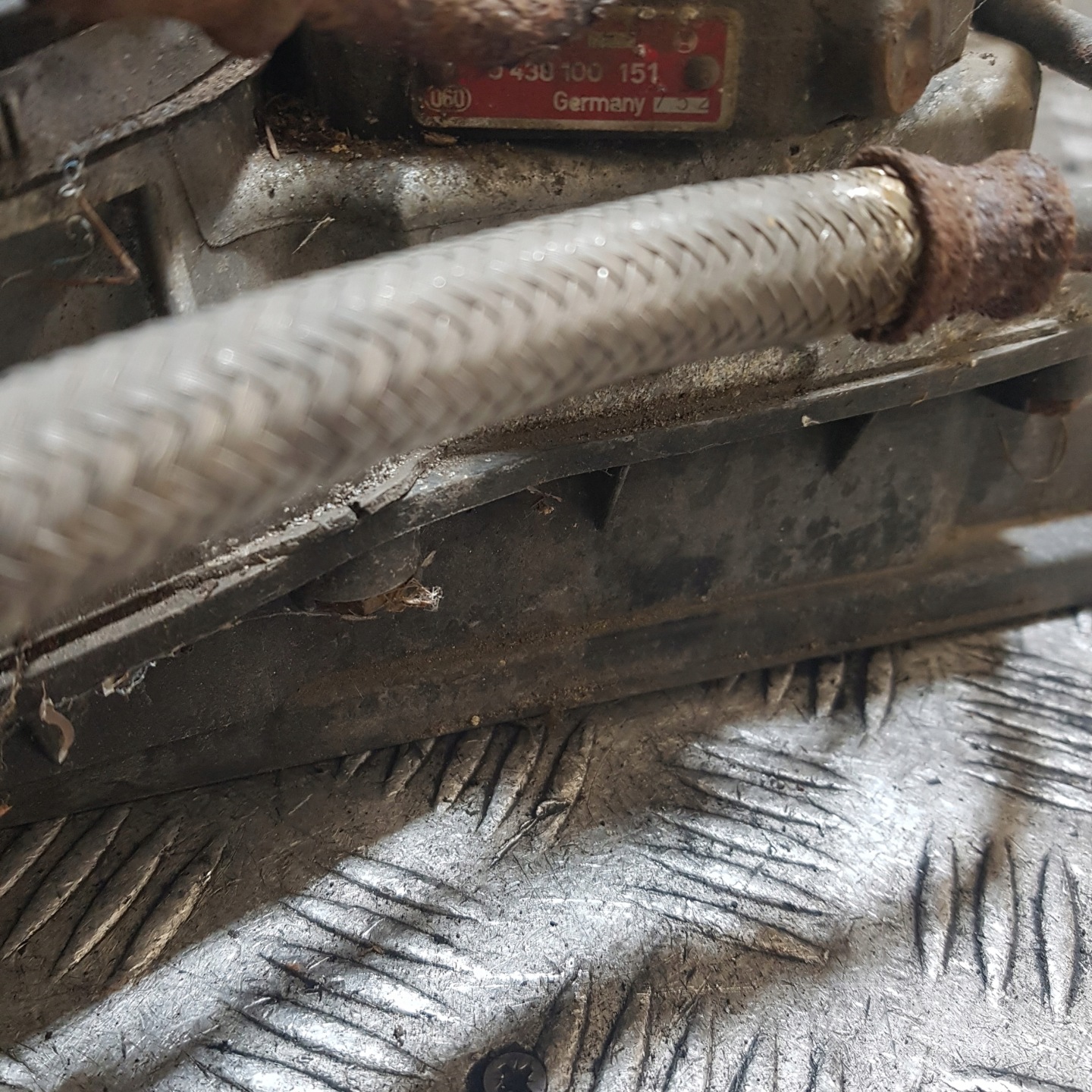 Einspritzdüse MECHANICZNY AUDI 90 B3 0438100151