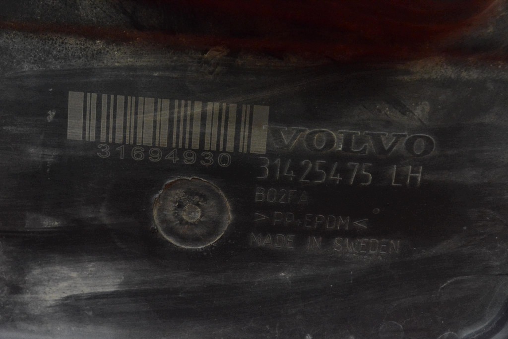 mudguard left front front 31425475 VOLVO V60 2 II LIFT 23