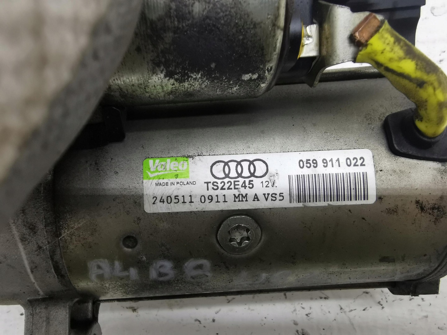 startér MOTORU AUDI A4 B8 2.7 V6 TDI 059911022