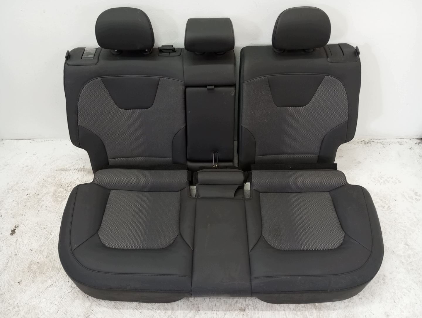 seats upholstery pol leather KIA NIRO II 23r