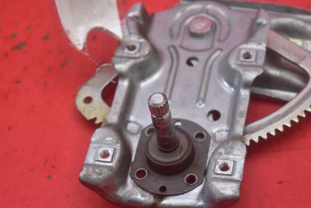 window regulator right rear part TOYOTA YARIS 3 III 5D 14-17