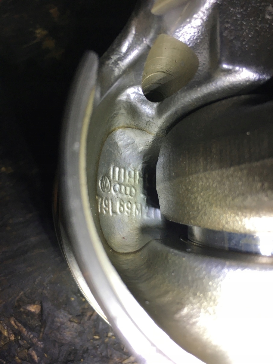 piston connecting rod GOLF IV 1.9 TDI 79L69M271