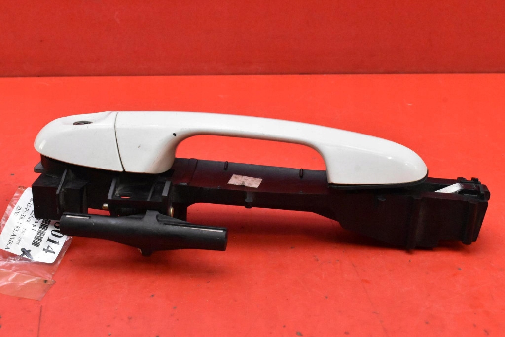 handle left front front PW1 CHRYSLER PACIFICA 1 and CS 03-08