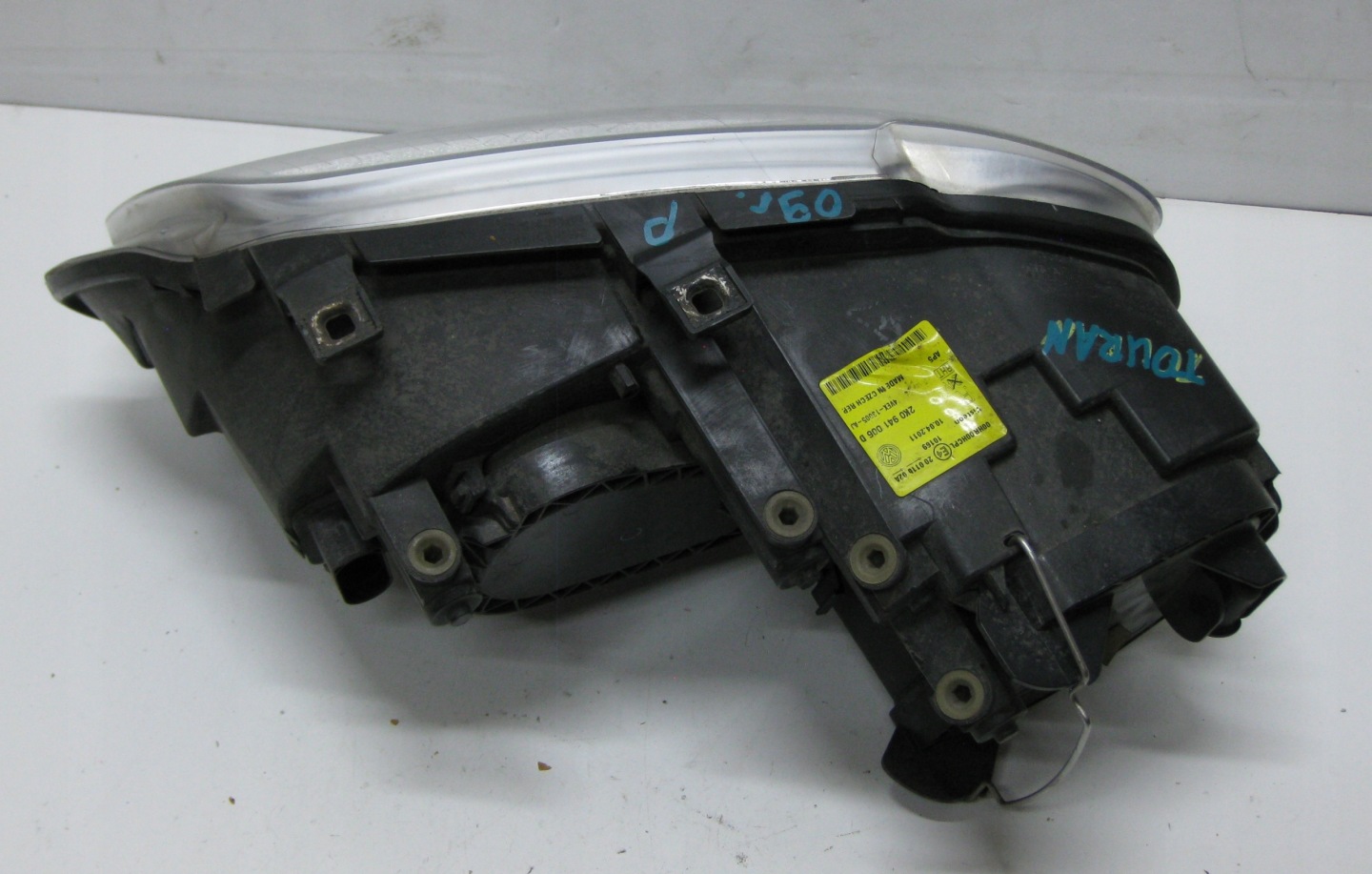VOLKSWAGEN TOURAN light REFLEKTOR right front 2K0941006D