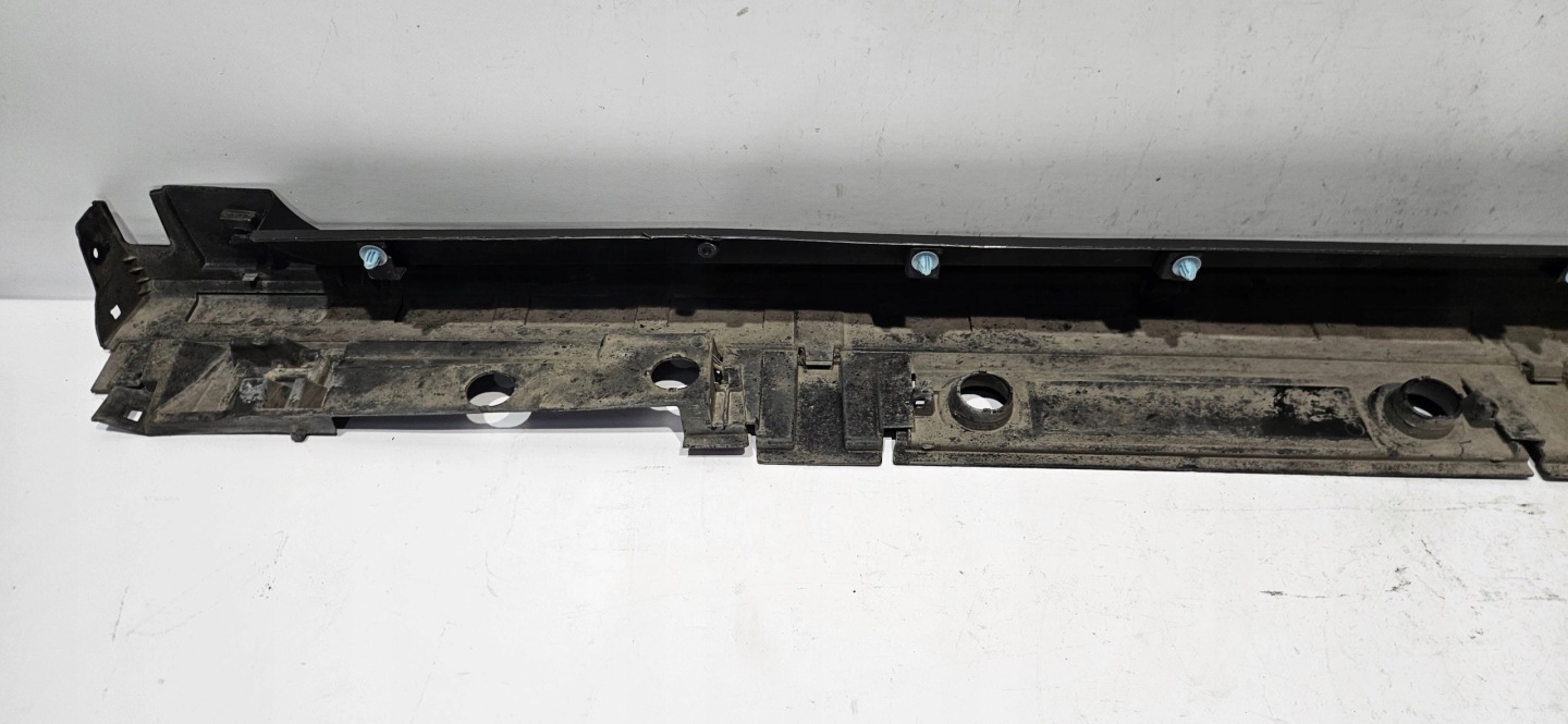 moulding threshold right TOYOTA COROLLA E21 KOMBI 19- 75851-YY010