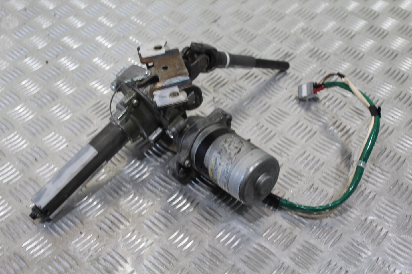 steering wheel rod control TOYOTA YARIS III