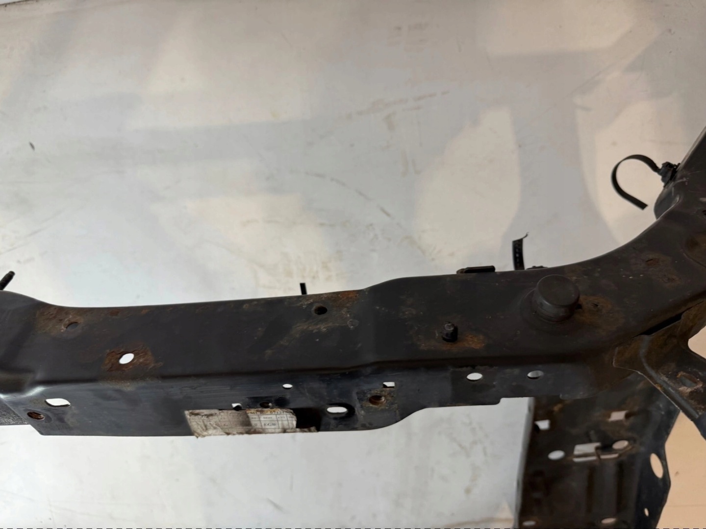 support panel for radiators pillar iron Nissan Qashqai J10 and