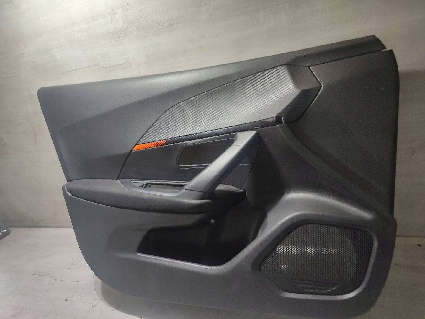 Peugeot 2008 II 2020 front side left side / side door przednich