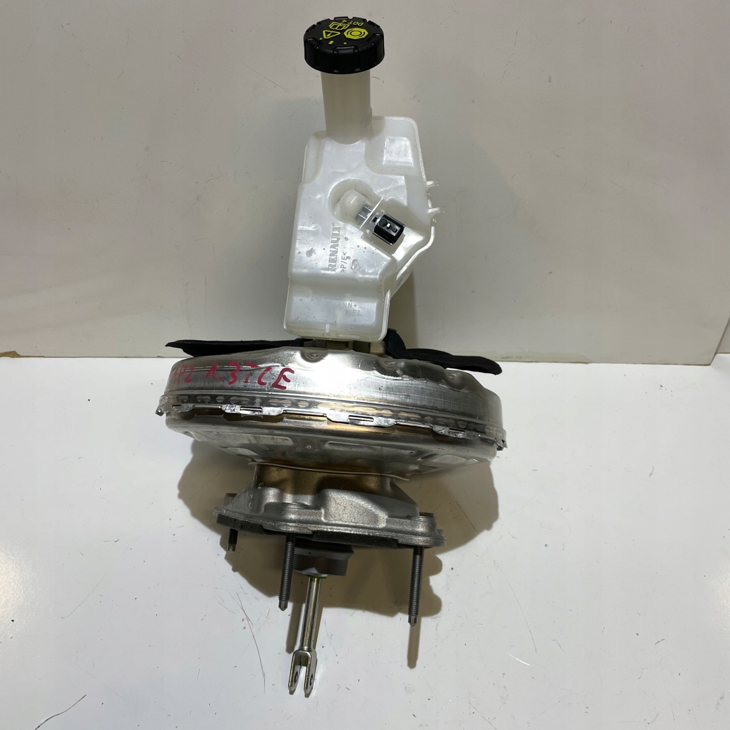 RENAULT CAPTUR 1.3 TCE SERVO POMPA 472106191R